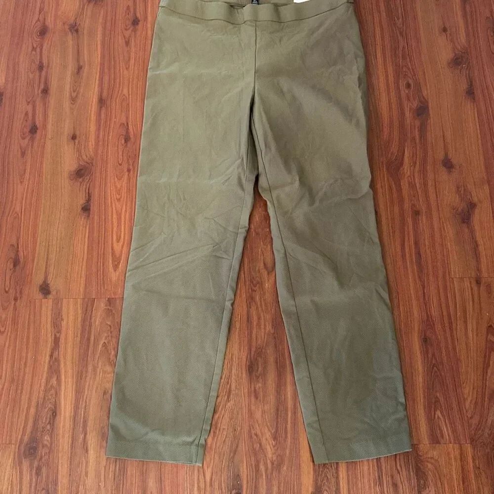 NWT Ellen Tracy olive green mid rise Slim leg ankle pants stretch textured pants